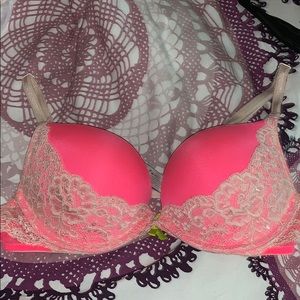 Victoria's Secret Intimates & Sleepwear - Victoria’s Secret Dream Angels Plunge Bra Victoria's Secret Intimates & Sleepwear - Victoria’s Secret Dream Angels Plunge Bra